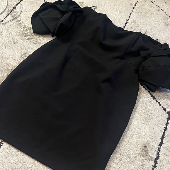 Adelyn Rae Dresses & Skirts - Adelyn Rae Black Dress with Puff Sleeves